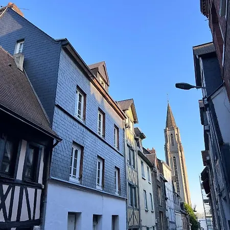 Saint Nicaise Lägenhet *